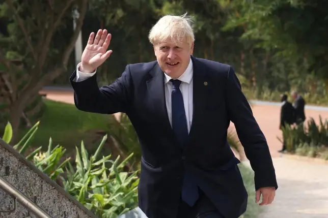 Még a saját párttagjai is kiröhögték, és azt mondták, „elment az esze” Boris Johnsonnak a legújabb kijelentése után 1