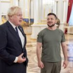 Boris Johnson újabb 54 millió font értékben küld Ukrajnának harci felszereléseket, miközben itthon egyre romlik az emberek anyagi helyzete