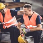 Egyre rosszabb a munkahelyi légkör Angliában: magyar dolgozók mesélnek a megalázó bánásmódról