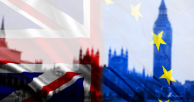 Brexit-megállapodás fordulat? Évi 50 ezer uniós fiatal kaphatna brit vízumot egy új program keretében