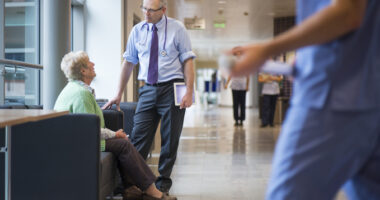 Hárommillió páciens az angliai NHS várólistáin még semmiféle ellátást sem kapott a háziorvosi beutaló óta