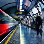 Hogyan változnak a jegy és bérlet árak a buszokra és metróra Londonban 2017-től