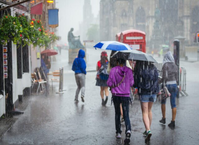 Életveszélyes időjárási körülmények Nagy-Britannia egy részén – borostyánszínű riasztást adott ki a Met Office