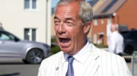 Farage visszatért a parlamentbe: Újraindult a vizsgálat az 5 millió fontos adomány miatt Farage visszatért a parlamentbe: Újraindult a vizsgálat az 5 millió fontos adomány miatt
