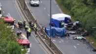 Hét ember halt meg, köztük két rendőr egy katasztrofális ütközésben egy rendőrségi üldözés során Angliában Hét ember halt meg, köztük két rendőr egy katasztrofális ütközésben egy rendőrségi üldözés során Angliában