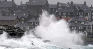 Újabb „időjárási bomba”, az Ingunn vihar érte el ma Nagy-Britanniát – már 170 km/órás szelet is mértek