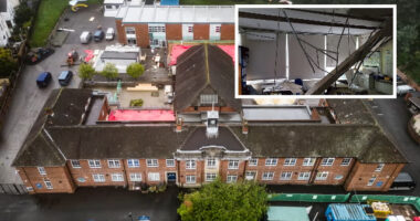 Több, mint 100 iskola bezárását rendelték el váratlanul Nagy-Britanniában, mert kiderült, hogy ráomolhatnak a diákokra