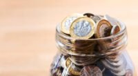 Ennyit kell félretenni, hogy anyagilag biztonságban érezd magad Angliában