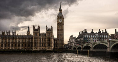 5 dolog, aminek sürgősen változnia kell az Egyesült Királyságban, hogy javuljanak az életkörülményeink, mert a jelenlegi helyzet elfogadhatatlan