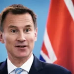 Rekordsebességgel emelkedtek a fizetések Nagy-Britanniában, de…