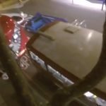 Fáról ugrott a londoni emeletes buszra – két nap alatt 200 ezren látták a videót