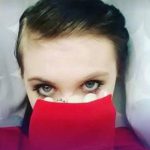 Élő közvetítésben ölte meg magát egy 12 éves lány, és milliók nézték