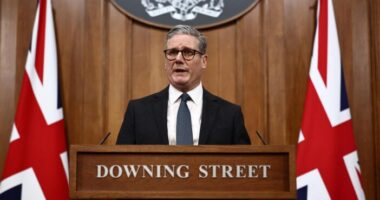 Történelmi mélyponton a brit miniszterelnök népszerűsége – egy új felmérés szerint Reform UK lenne a legnagyobb párt