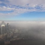 Hatalmas köd szállt Londonra Halloween alkalmából, és szuper képek születtek