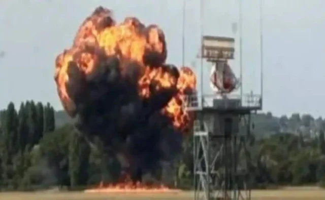 „A pilóták még integettek a gyerekeknek” néhány másodperccel azelőtt, hogy a repülő lezuhant az angliai Southend reptéren