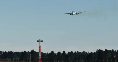Majdnem ütközött a levegőben egy utasszállító repülő a Luton repülőtér közelében