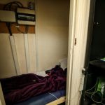 Koporsó méretű „szobát” is adott bérbe egy londoni tömegszállást működtető landlord