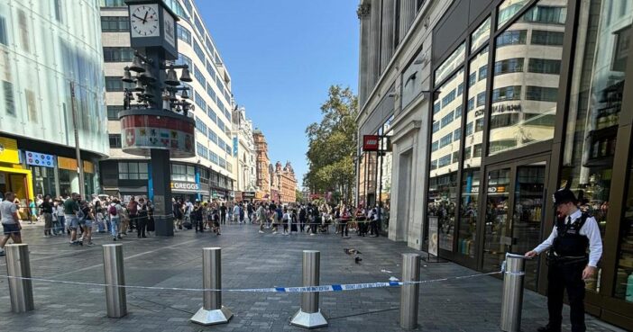 Támadás történt a nyílt utcán London belvárosában a Leicester Square-nél - a két áldozat egy 11 éves lány és egy 34 éves nő 6