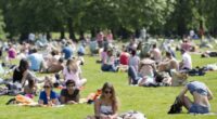 Érkezik a melegebb idő Angliába - a Met Offie szerint heteken belül akár az első mini hőhullám is megérkezhet