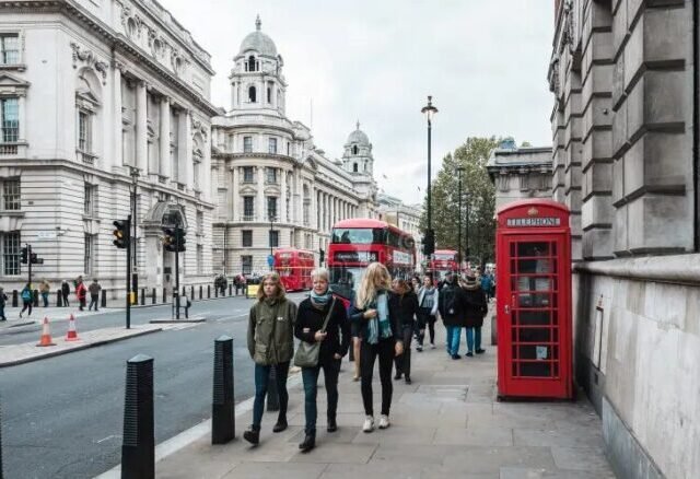 Magyarok Angliában 2025-ben – új korszak kezdődik a külföldi magyarok életében?