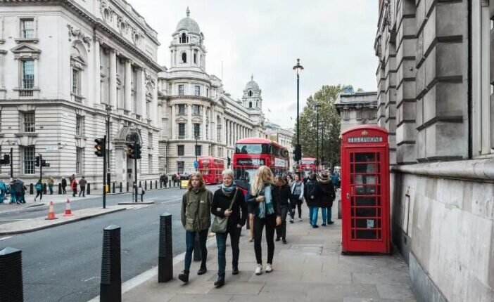 Magyarok Angliában 2025-ben – új korszak kezdődik a külföldi magyarok életében?
