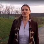 Az összes magyar erről a videóról beszél: fogynak a magyarok, sokan el is költöznek, de vajon ez-e a helyes módja a szülésre buzdításnak?