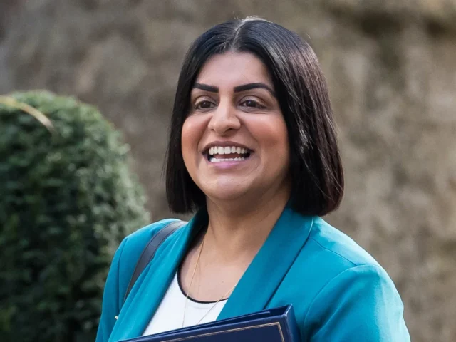 Kitoloncolás Afganisztánba? – A brit kormány a tálibokkal való tárgyalást sem zárja ki