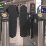 Hogyan bliccelnek a londoni metrón tízezrek büntetlenül