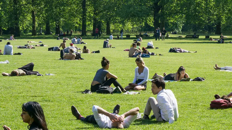 A nyár végére még jön egy kis meleg, napsütéses idő Nagy-Britanniába, és a Met Office azt is elárulta, mikor