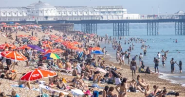 Az év legmelegebb napja volt Nagy-Britanniában – borostyánszínű hőségriadó lépett érvénybe 18