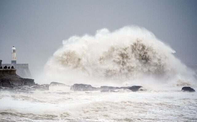 Extrém erős szél és havazás jöhet az Egyesült Királyságba – a Met Office figyelmeztetése