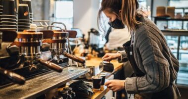 Rekordszinten a „nullaórás” szerződések száma Nagy-Britanniában – jövőre jöhet a szigorítás