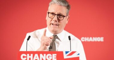 Ez vár a Nagy-Britanniában élőkre - a holnap esedékes választások várható győztesének tervei az ország jövőjét illetően