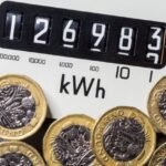Közzétették, mennyivel csökkennek az éves energiaszámláink Nagy-Britanniában 2024 áprilistól