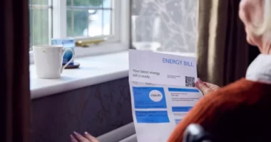 Több, mint 1 millió otthonban kapcsolhatják le a villanyt vagy a gázt Nagy-Britanniában idén télen, mert nincs rá elég pénzük, hogy fizessék