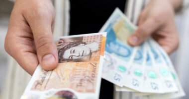 Milliók kapnak 100 fontos kifizetést Angliában – a Nationwide újabb pénzosztást jelentett be