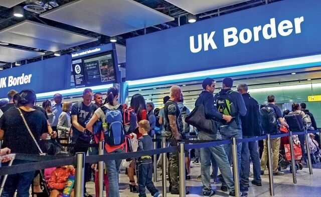 Negatív lehet a nettó bevándorlás Nagy-Britanniában – akár Brexit méretű hatása is lehet