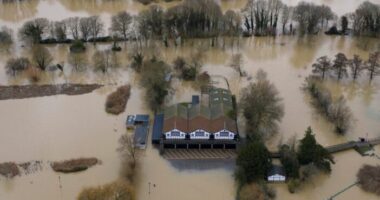 A Bella vihar elérte Nagy-Britanniát: több, mint 1000 embert kellett evakuálni életveszélyes körülmények miatt