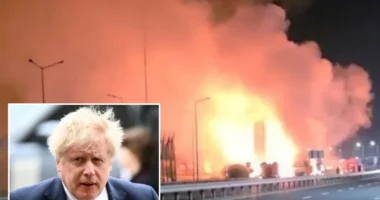 Boris Johnson vonata lehetett az orosz dróntámadás célpontja: a volt brit miniszterelnök percekkel korábban hagyta el az állomást