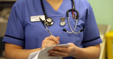 Borzasztó helyzetben a brit egészségügy - történelmi mélyponton a lakosság elégedettsége