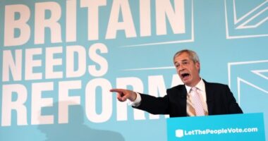 "Nigel Farage és a Reform UK még nagyobb szegénységbe fogja rántani Nagy-Britanniát" - súlyos figyelmeztetés a volt brit miniszterelnöktől