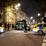 Állig felfegyverzett rendőrök lepték el az utcákat London egyik belvárosi negyedében