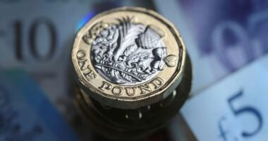 Pozitív hírek az állami nyugdíj és a fizetések alakulását illetően Nagy-Britanniában