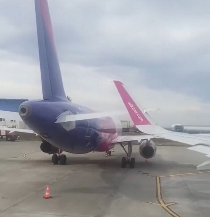 Egymásnak ment a Wizz Air két gépe a repülőtéren felszállás előtt 4