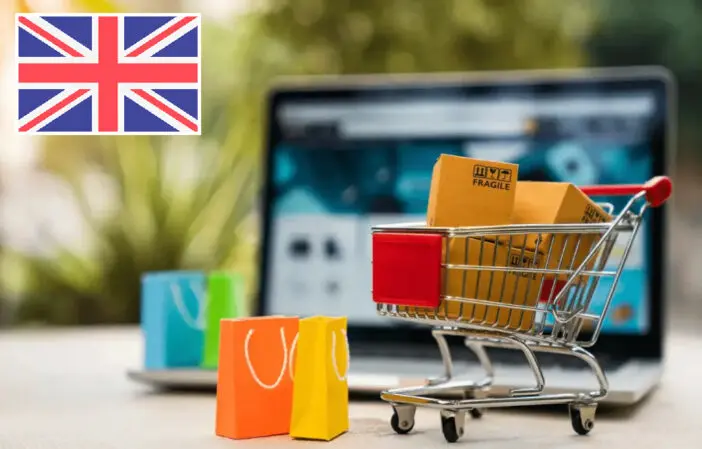 Szuper hír mindenkinek, aki szokott online vásárolni Nagy-Britanniában – a kormány bekeményít a rejtett költségek kapcsán