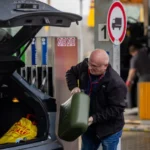 Otthonról dolgozásra szólítják fel az embereket – súlyosbodik az energiakrízis Nagy-Britannia különösen érintett