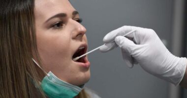 Nagy-Britanniában legalább ingyen van a teszt, cserébe nem kapsz időpontot rá