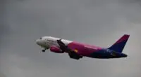 A Wizz Air megmagyarázta a késései okát Nagy-Britanniában… Ki mit gondol?