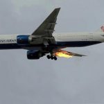 Kigyulladt egy londoni repülőjárat a levegőben