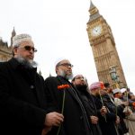 Emberek ezrei gyűltek össze a londoni terrortámadás áldozatiért tartott megemlékezésre